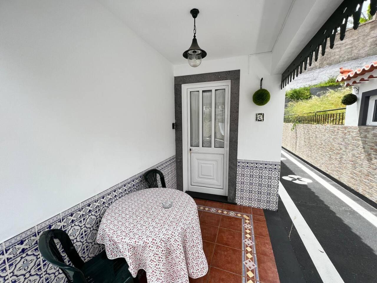 Comfortable 2-Bedroom Apartment For Relaxing Stays Фуншал Екстериор снимка