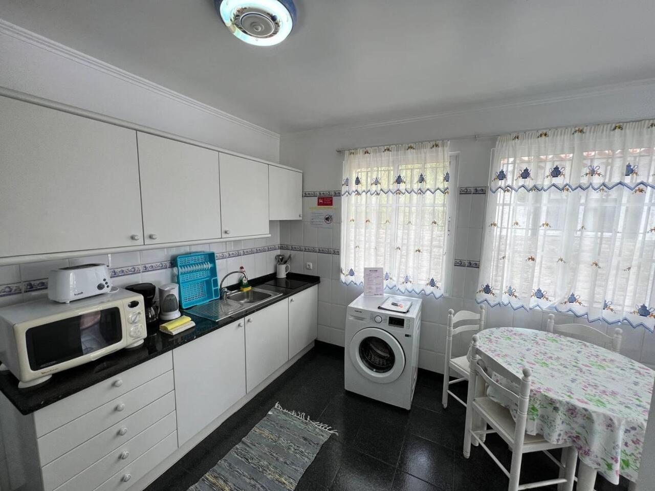 Comfortable 2-Bedroom Apartment For Relaxing Stays Фуншал Екстериор снимка